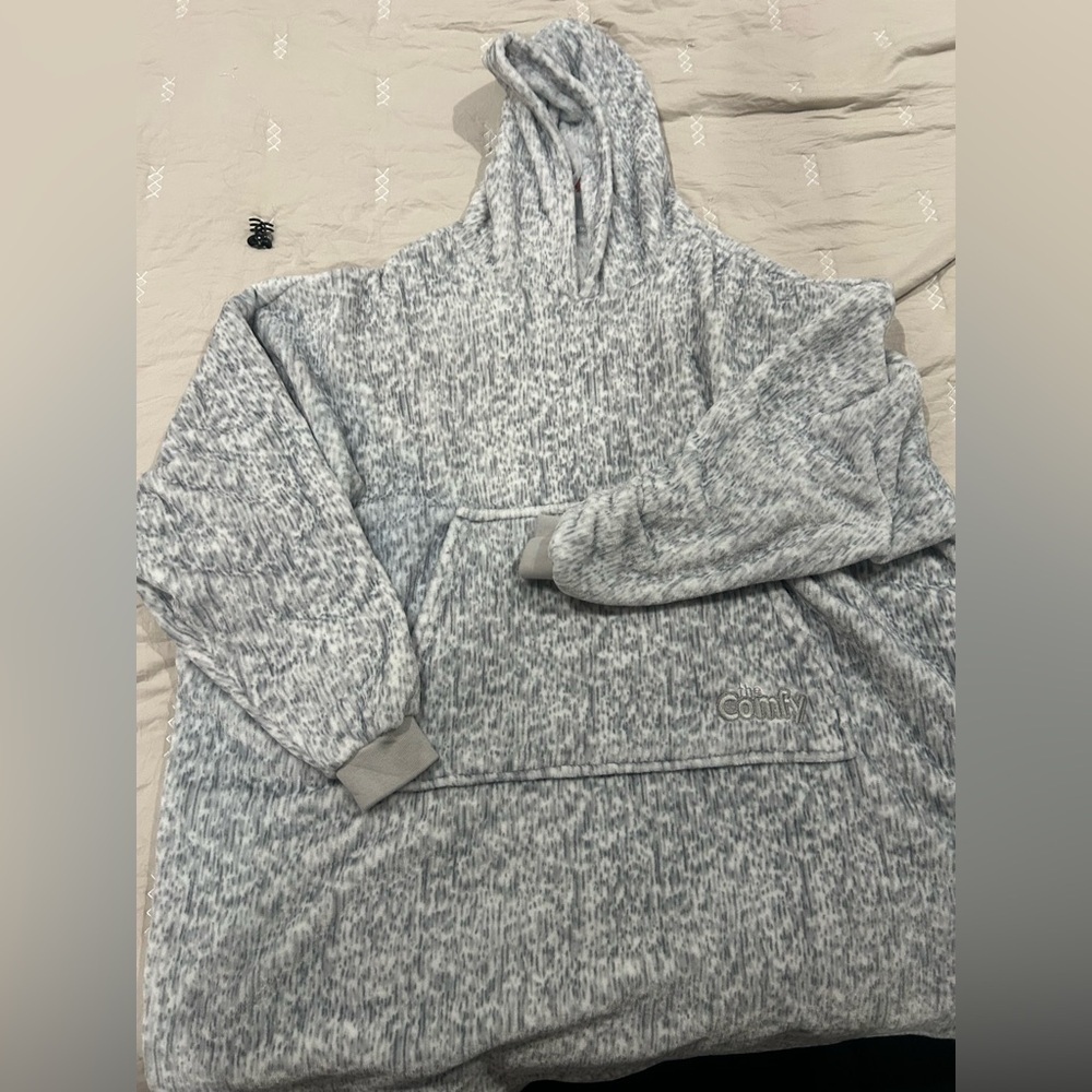 The Comfy The Original Blanket/Sweatshirt Faux Sherpa Lined Shark Tank Gray OS